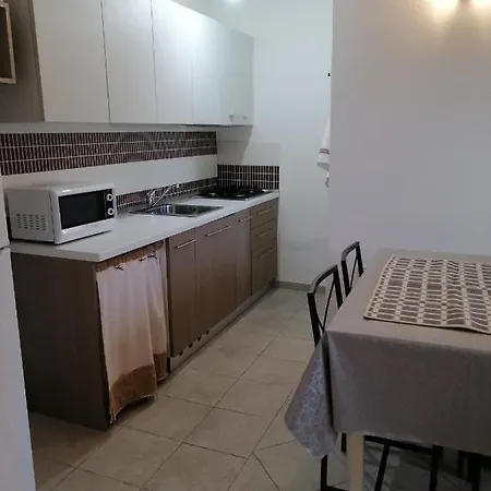 Al Centro Di Будони